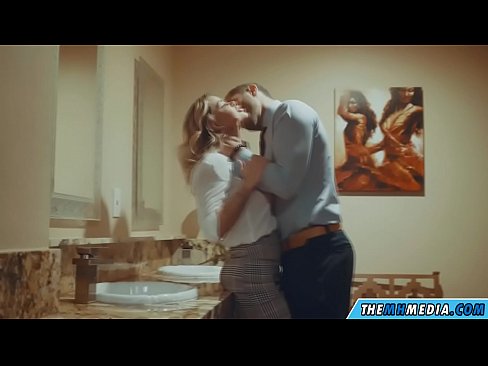❤️ Rehefa mamitaka anao ao amin'ny trano fidiovana ho an'ny besinimaro ny blonde be busty ☑ Anal vidéo amin'ny mg.seecamsus.top